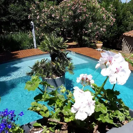 Casa9 Otel Thuir