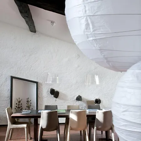 Otel Casa9 Thuir