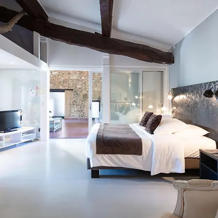 Otel Casa9 Thuir