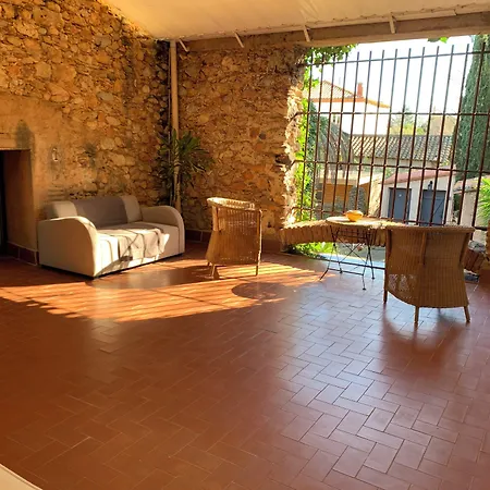 Casa9 4* Thuir