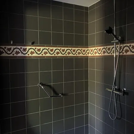 Otel Casa9 Thuir